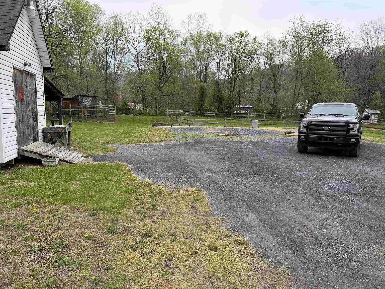 64 AUGUSTA SPRINGS RD, CRAIGSVILLE, Virginia 24430, 3 Bedrooms Bedrooms, ,1 BathroomBathrooms,Residential,62A-(1)-6566 MIDGELEY SUB-DIV LOTS 65 & 66,64 AUGUSTA SPRINGS RD,677415 MLS # 677415 64 AUGUSTA SPRINGS RD, CRAIGSVILLE, Virginia 24430, 3 Bedrooms Bedrooms, ,1 BathroomBathrooms,Residential,62A-(1)-6566 MIDGELEY SUB-DIV LOTS 65 & 66,64 AUGUSTA SPRINGS RD,677415 MLS # 677415