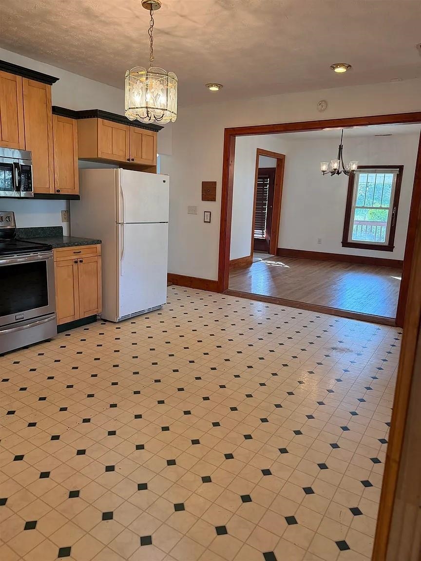 64 AUGUSTA SPRINGS RD, CRAIGSVILLE, Virginia 24430, 3 Bedrooms Bedrooms, ,1 BathroomBathrooms,Residential,62A-(1)-6566 MIDGELEY SUB-DIV LOTS 65 & 66,64 AUGUSTA SPRINGS RD,677415 MLS # 677415 64 AUGUSTA SPRINGS RD, CRAIGSVILLE, Virginia 24430, 3 Bedrooms Bedrooms, ,1 BathroomBathrooms,Residential,62A-(1)-6566 MIDGELEY SUB-DIV LOTS 65 & 66,64 AUGUSTA SPRINGS RD,677415 MLS # 677415