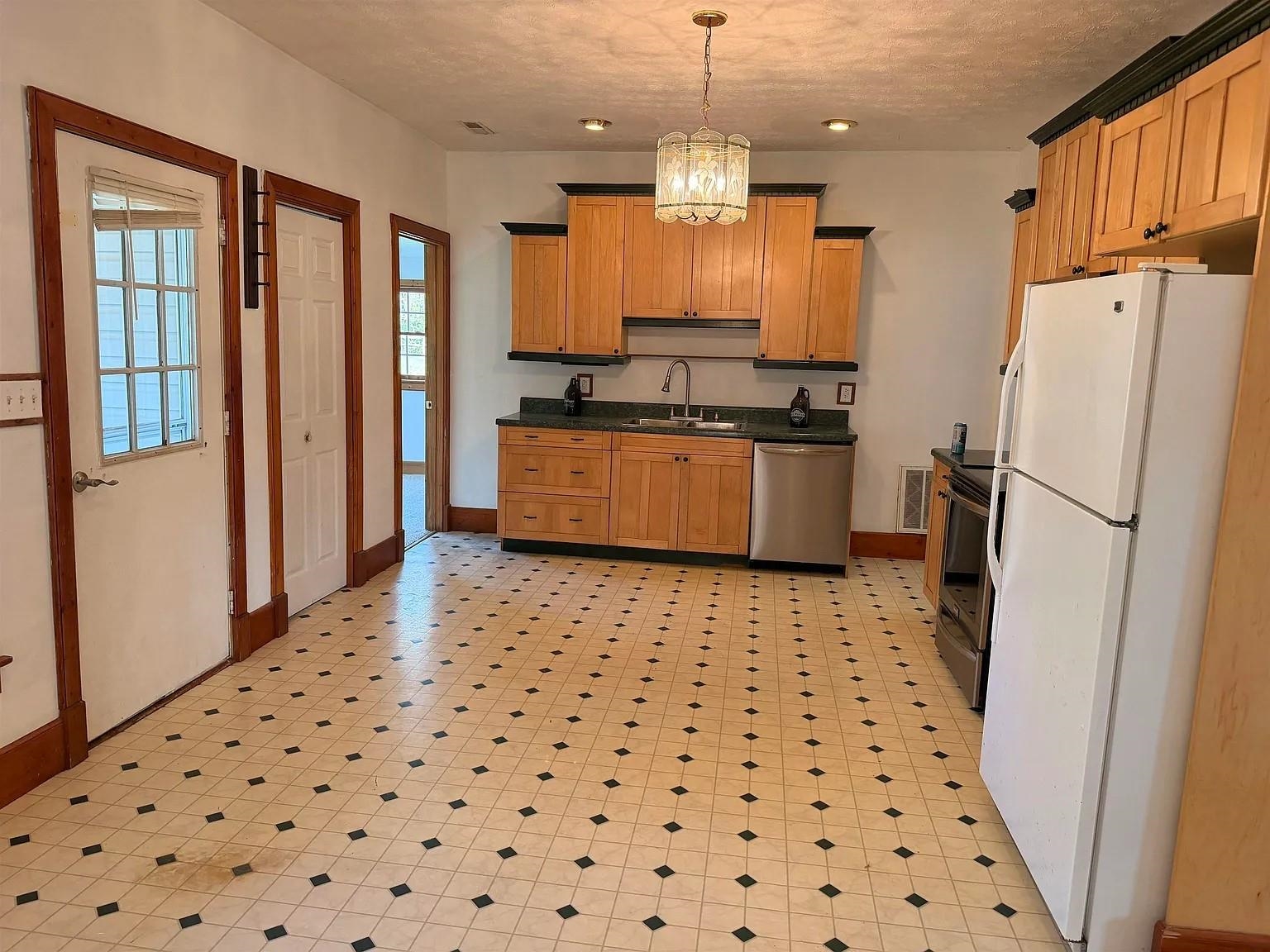 64 AUGUSTA SPRINGS RD, CRAIGSVILLE, Virginia 24430, 3 Bedrooms Bedrooms, ,1 BathroomBathrooms,Residential,62A-(1)-6566 MIDGELEY SUB-DIV LOTS 65 & 66,64 AUGUSTA SPRINGS RD,677415 MLS # 677415 64 AUGUSTA SPRINGS RD, CRAIGSVILLE, Virginia 24430, 3 Bedrooms Bedrooms, ,1 BathroomBathrooms,Residential,62A-(1)-6566 MIDGELEY SUB-DIV LOTS 65 & 66,64 AUGUSTA SPRINGS RD,677415 MLS # 677415