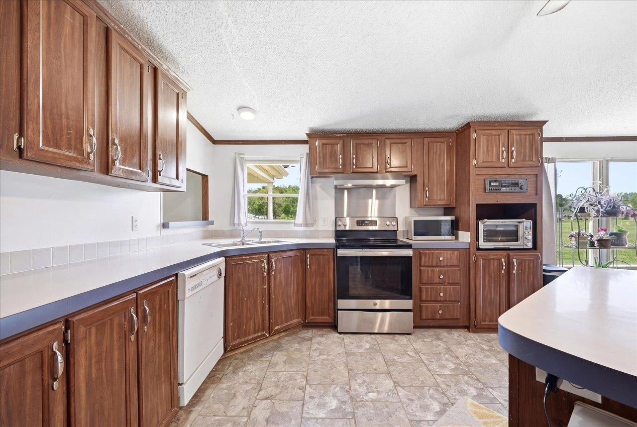 3437 LYNDHURST RD, STUARTS DRAFT, Virginia 24477, 3 Bedrooms Bedrooms, ,2 BathroomsBathrooms,Residential,3437 LYNDHURST RD,677424 MLS # 677424 3437 LYNDHURST RD, STUARTS DRAFT, Virginia 24477, 3 Bedrooms Bedrooms, ,2 BathroomsBathrooms,Residential,3437 LYNDHURST RD,677424 MLS # 677424