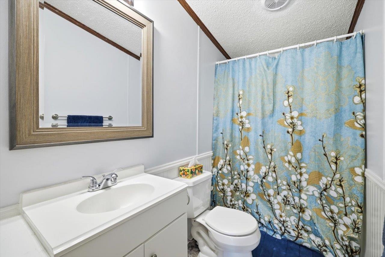 3437 LYNDHURST RD, STUARTS DRAFT, Virginia 24477, 3 Bedrooms Bedrooms, ,2 BathroomsBathrooms,Residential,3437 LYNDHURST RD,677424 MLS # 677424 3437 LYNDHURST RD, STUARTS DRAFT, Virginia 24477, 3 Bedrooms Bedrooms, ,2 BathroomsBathrooms,Residential,3437 LYNDHURST RD,677424 MLS # 677424