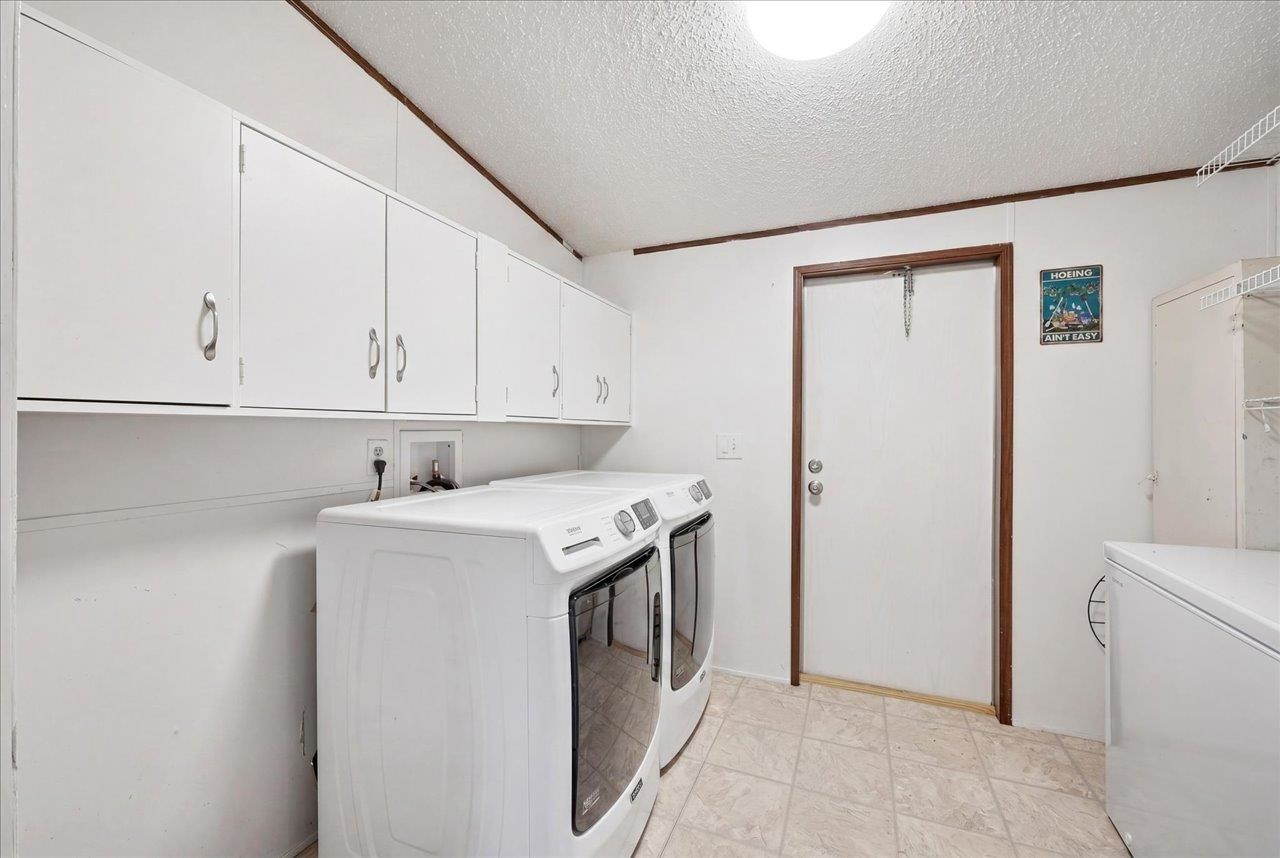 3437 LYNDHURST RD, STUARTS DRAFT, Virginia 24477, 3 Bedrooms Bedrooms, ,2 BathroomsBathrooms,Residential,3437 LYNDHURST RD,677424 MLS # 677424 3437 LYNDHURST RD, STUARTS DRAFT, Virginia 24477, 3 Bedrooms Bedrooms, ,2 BathroomsBathrooms,Residential,3437 LYNDHURST RD,677424 MLS # 677424