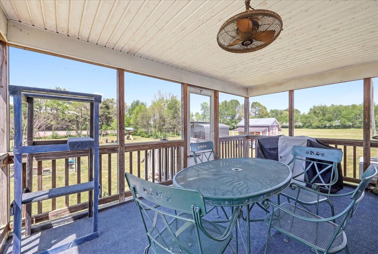 3437 LYNDHURST RD, STUARTS DRAFT, Virginia 24477, 3 Bedrooms Bedrooms, ,2 BathroomsBathrooms,Residential,3437 LYNDHURST RD,677424 MLS # 677424 3437 LYNDHURST RD, STUARTS DRAFT, Virginia 24477, 3 Bedrooms Bedrooms, ,2 BathroomsBathrooms,Residential,3437 LYNDHURST RD,677424 MLS # 677424