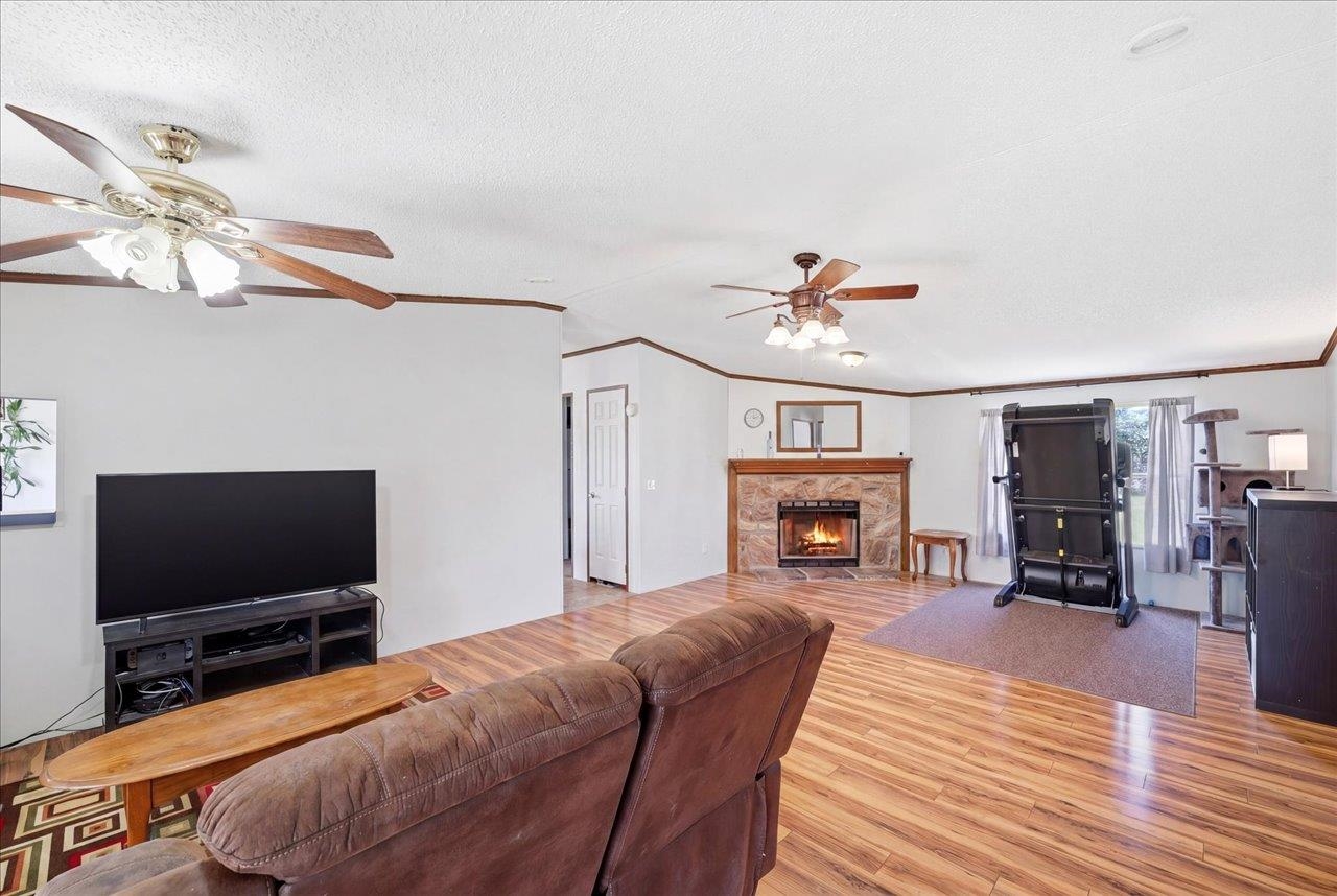 3437 LYNDHURST RD, STUARTS DRAFT, Virginia 24477, 3 Bedrooms Bedrooms, ,2 BathroomsBathrooms,Residential,3437 LYNDHURST RD,677424 MLS # 677424 3437 LYNDHURST RD, STUARTS DRAFT, Virginia 24477, 3 Bedrooms Bedrooms, ,2 BathroomsBathrooms,Residential,3437 LYNDHURST RD,677424 MLS # 677424