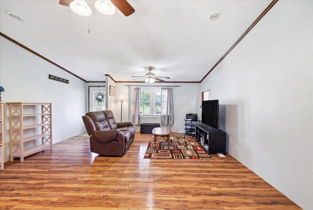 3437 LYNDHURST RD, STUARTS DRAFT, Virginia 24477, 3 Bedrooms Bedrooms, ,2 BathroomsBathrooms,Residential,3437 LYNDHURST RD,677424 MLS # 677424 3437 LYNDHURST RD, STUARTS DRAFT, Virginia 24477, 3 Bedrooms Bedrooms, ,2 BathroomsBathrooms,Residential,3437 LYNDHURST RD,677424 MLS # 677424