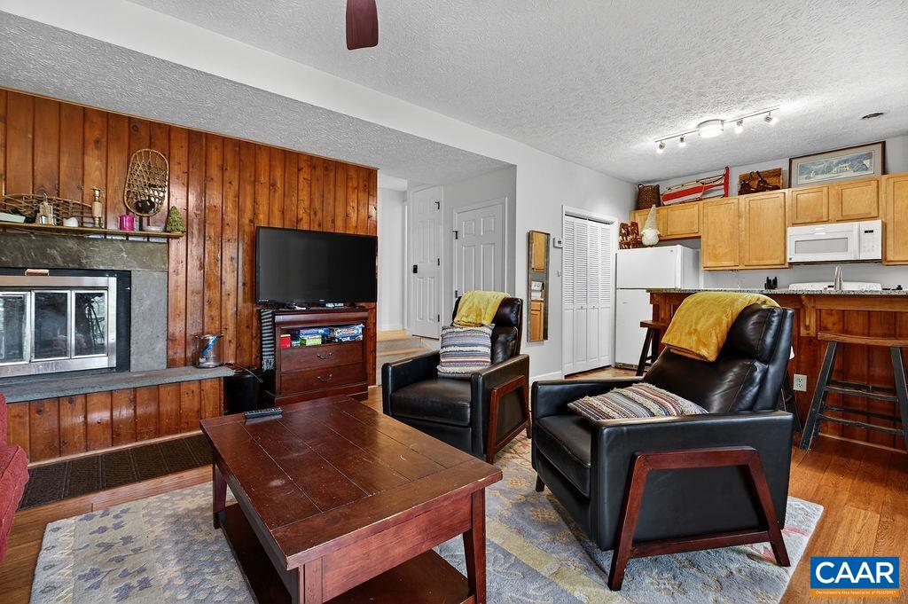 410 THREE RIDGES CONDOS, WINTERGREEN RESORT, Virginia 22967, 2 Bedrooms Bedrooms, ,2 BathroomsBathrooms,Residential,410 THREE RIDGES CONDOS,677425 MLS # 677425