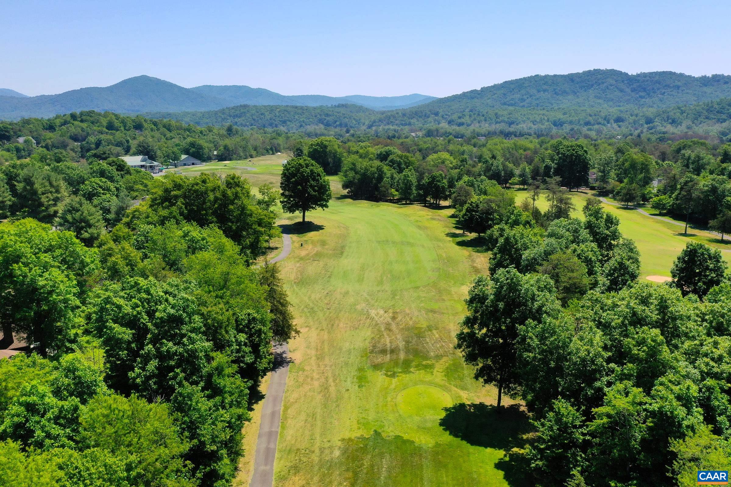 Golf and Mountain views! Golf and Mountain views!