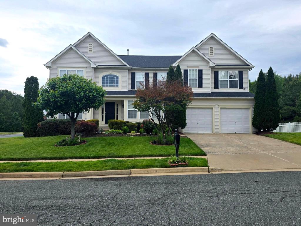5200 LINDEN DR, FREDERICKSBURG, Virginia 22407, 6 Bedrooms Bedrooms, ,4 BathroomsBathrooms,Residential,5200 LINDEN DR,VASP2040898 MLS # VASP2040898 5200 LINDEN DR, FREDERICKSBURG, Virginia 22407, 6 Bedrooms Bedrooms, ,4 BathroomsBathrooms,Residential,5200 LINDEN DR,VASP2040898 MLS # VASP2040898