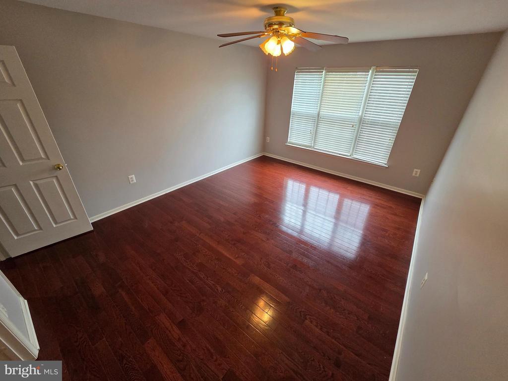 5200 LINDEN DR, FREDERICKSBURG, Virginia 22407, 6 Bedrooms Bedrooms, ,4 BathroomsBathrooms,Residential,5200 LINDEN DR,VASP2040898 MLS # VASP2040898 5200 LINDEN DR, FREDERICKSBURG, Virginia 22407, 6 Bedrooms Bedrooms, ,4 BathroomsBathrooms,Residential,5200 LINDEN DR,VASP2040898 MLS # VASP2040898