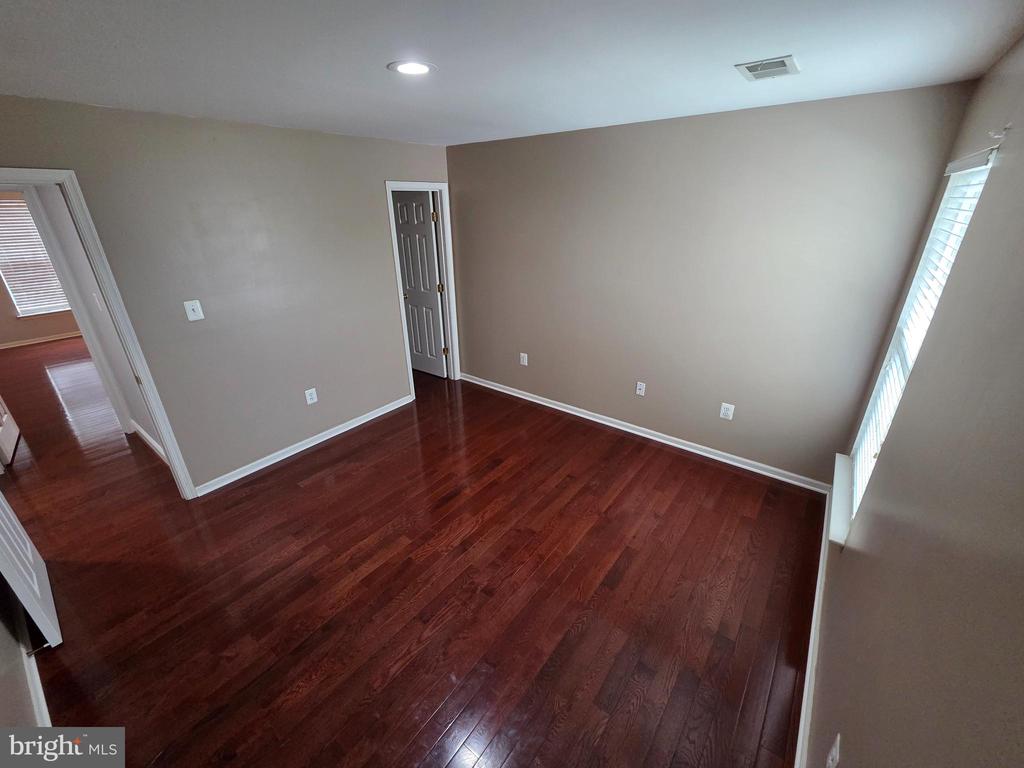 5200 LINDEN DR, FREDERICKSBURG, Virginia 22407, 6 Bedrooms Bedrooms, ,4 BathroomsBathrooms,Residential,5200 LINDEN DR,VASP2040898 MLS # VASP2040898 5200 LINDEN DR, FREDERICKSBURG, Virginia 22407, 6 Bedrooms Bedrooms, ,4 BathroomsBathrooms,Residential,5200 LINDEN DR,VASP2040898 MLS # VASP2040898
