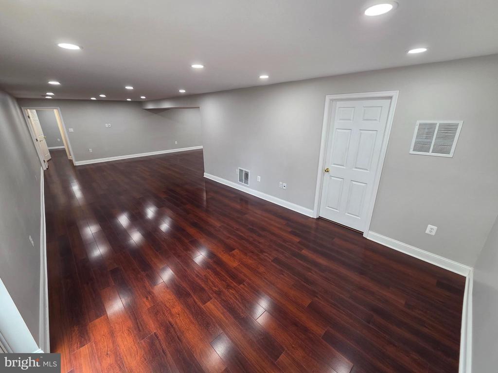5200 LINDEN DR, FREDERICKSBURG, Virginia 22407, 6 Bedrooms Bedrooms, ,4 BathroomsBathrooms,Residential,5200 LINDEN DR,VASP2040898 MLS # VASP2040898 5200 LINDEN DR, FREDERICKSBURG, Virginia 22407, 6 Bedrooms Bedrooms, ,4 BathroomsBathrooms,Residential,5200 LINDEN DR,VASP2040898 MLS # VASP2040898