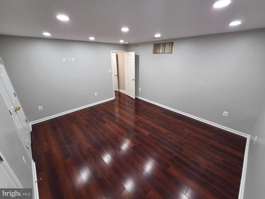 5200 LINDEN DR, FREDERICKSBURG, Virginia 22407, 6 Bedrooms Bedrooms, ,4 BathroomsBathrooms,Residential,5200 LINDEN DR,VASP2040898 MLS # VASP2040898 5200 LINDEN DR, FREDERICKSBURG, Virginia 22407, 6 Bedrooms Bedrooms, ,4 BathroomsBathrooms,Residential,5200 LINDEN DR,VASP2040898 MLS # VASP2040898