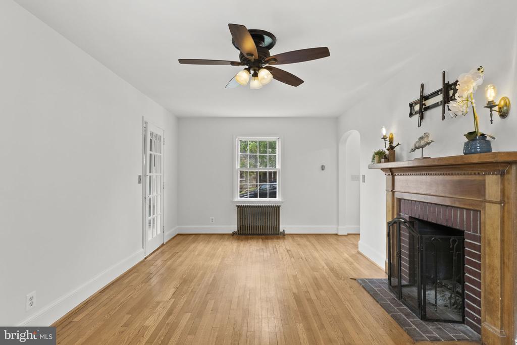 69 MOFFETT AVE, WARRENTON, Virginia 20186, 2 Bedrooms Bedrooms, ,1 BathroomBathrooms,Residential,69 MOFFETT AVE,VAFQ2021138 MLS # VAFQ2021138 69 MOFFETT AVE, WARRENTON, Virginia 20186, 2 Bedrooms Bedrooms, ,1 BathroomBathrooms,Residential,69 MOFFETT AVE,VAFQ2021138 MLS # VAFQ2021138