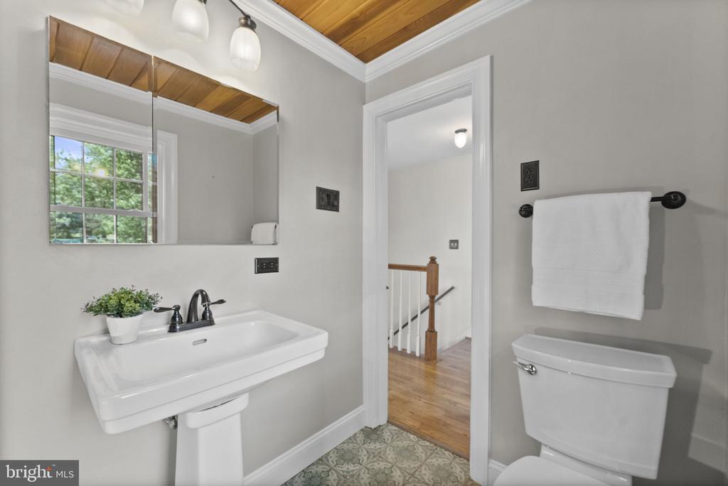 69 MOFFETT AVE, WARRENTON, Virginia 20186, 2 Bedrooms Bedrooms, ,1 BathroomBathrooms,Residential,69 MOFFETT AVE,VAFQ2021138 MLS # VAFQ2021138 69 MOFFETT AVE, WARRENTON, Virginia 20186, 2 Bedrooms Bedrooms, ,1 BathroomBathrooms,Residential,69 MOFFETT AVE,VAFQ2021138 MLS # VAFQ2021138
