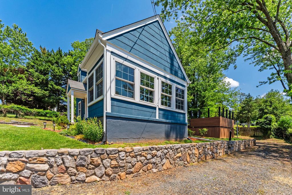 69 MOFFETT AVE, WARRENTON, Virginia 20186, 2 Bedrooms Bedrooms, ,1 BathroomBathrooms,Residential,69 MOFFETT AVE,VAFQ2021138 MLS # VAFQ2021138 69 MOFFETT AVE, WARRENTON, Virginia 20186, 2 Bedrooms Bedrooms, ,1 BathroomBathrooms,Residential,69 MOFFETT AVE,VAFQ2021138 MLS # VAFQ2021138