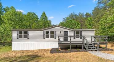 152 OAKLAND PL, LOUISA, Virginia 23093, 3 Bedrooms Bedrooms, ,2 BathroomsBathrooms,Residential,152 OAKLAND PL,VALA2009926 MLS # VALA2009926