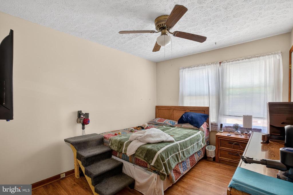 308 COOPER ST, SPOTSYLVANIA, Virginia 22551, 3 Bedrooms Bedrooms, ,2 BathroomsBathrooms,Residential,308 COOPER ST,VASP2042204 MLS # VASP2042204