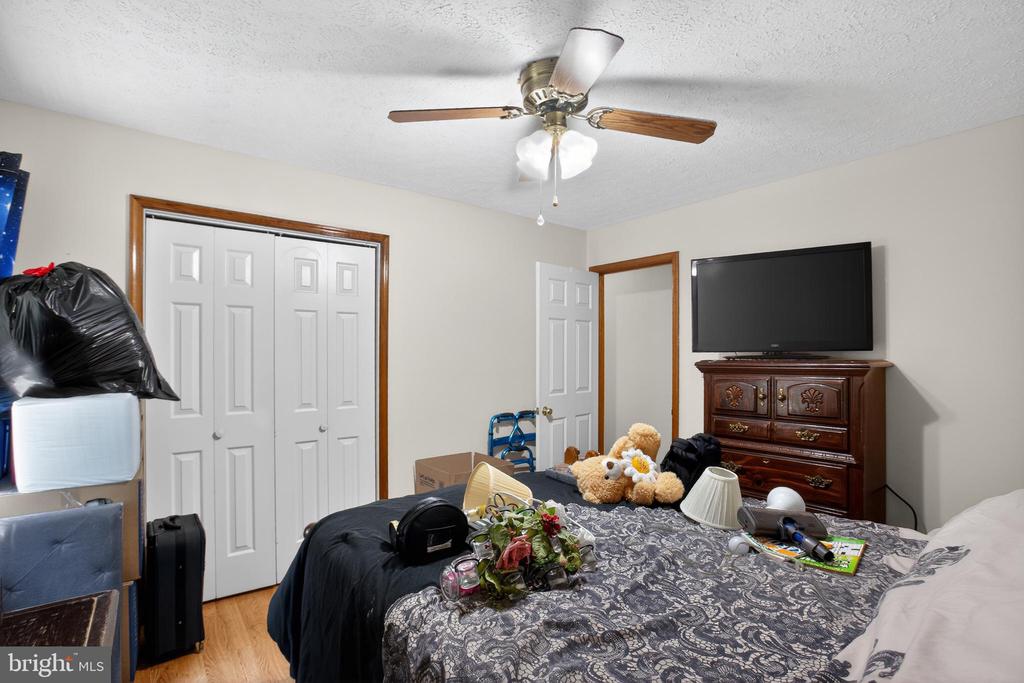 308 COOPER ST, SPOTSYLVANIA, Virginia 22551, 3 Bedrooms Bedrooms, ,2 BathroomsBathrooms,Residential,308 COOPER ST,VASP2042204 MLS # VASP2042204