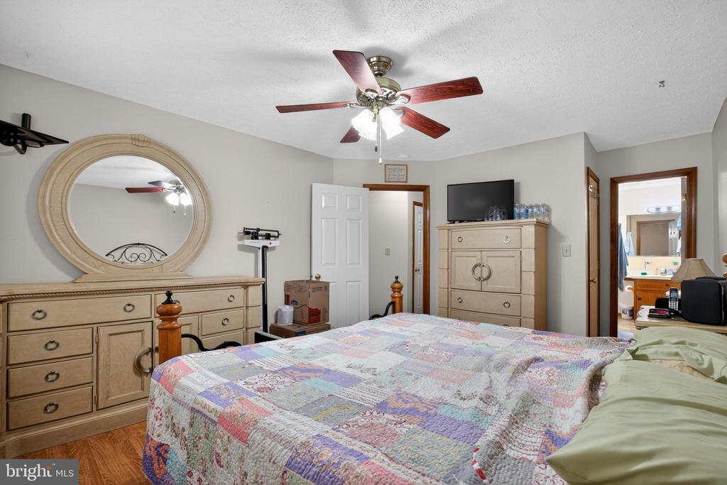 308 COOPER ST, SPOTSYLVANIA, Virginia 22551, 3 Bedrooms Bedrooms, ,2 BathroomsBathrooms,Residential,308 COOPER ST,VASP2042204 MLS # VASP2042204