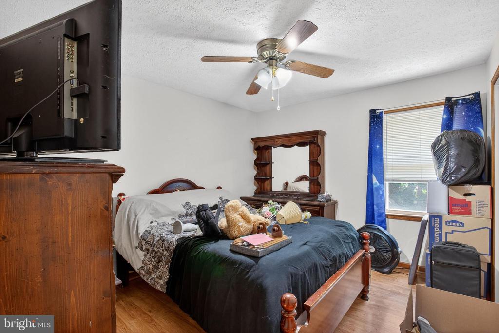 308 COOPER ST, SPOTSYLVANIA, Virginia 22551, 3 Bedrooms Bedrooms, ,2 BathroomsBathrooms,Residential,308 COOPER ST,VASP2042204 MLS # VASP2042204