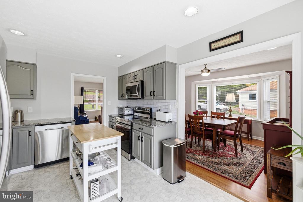 157 HERITAGE DR, LURAY, Virginia 22835, 3 Bedrooms Bedrooms, ,2 BathroomsBathrooms,Residential,157 HERITAGE DR,VAPA2006476 MLS # VAPA2006476 157 HERITAGE DR, LURAY, Virginia 22835, 3 Bedrooms Bedrooms, ,2 BathroomsBathrooms,Residential,157 HERITAGE DR,VAPA2006476 MLS # VAPA2006476