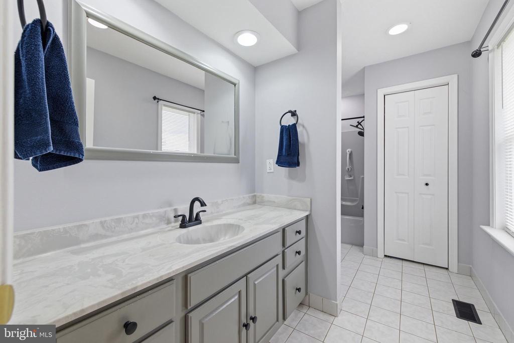 157 HERITAGE DR, LURAY, Virginia 22835, 3 Bedrooms Bedrooms, ,2 BathroomsBathrooms,Residential,157 HERITAGE DR,VAPA2006476 MLS # VAPA2006476 157 HERITAGE DR, LURAY, Virginia 22835, 3 Bedrooms Bedrooms, ,2 BathroomsBathrooms,Residential,157 HERITAGE DR,VAPA2006476 MLS # VAPA2006476