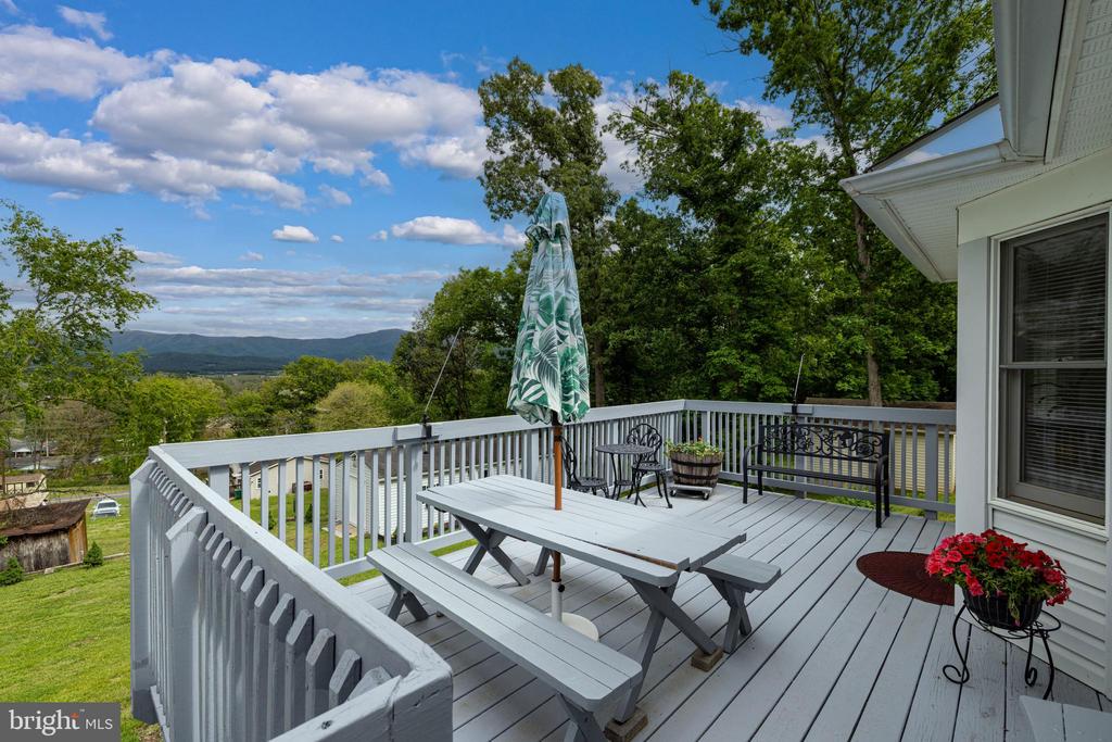 157 HERITAGE DR, LURAY, Virginia 22835, 3 Bedrooms Bedrooms, ,2 BathroomsBathrooms,Residential,157 HERITAGE DR,VAPA2006476 MLS # VAPA2006476 157 HERITAGE DR, LURAY, Virginia 22835, 3 Bedrooms Bedrooms, ,2 BathroomsBathrooms,Residential,157 HERITAGE DR,VAPA2006476 MLS # VAPA2006476