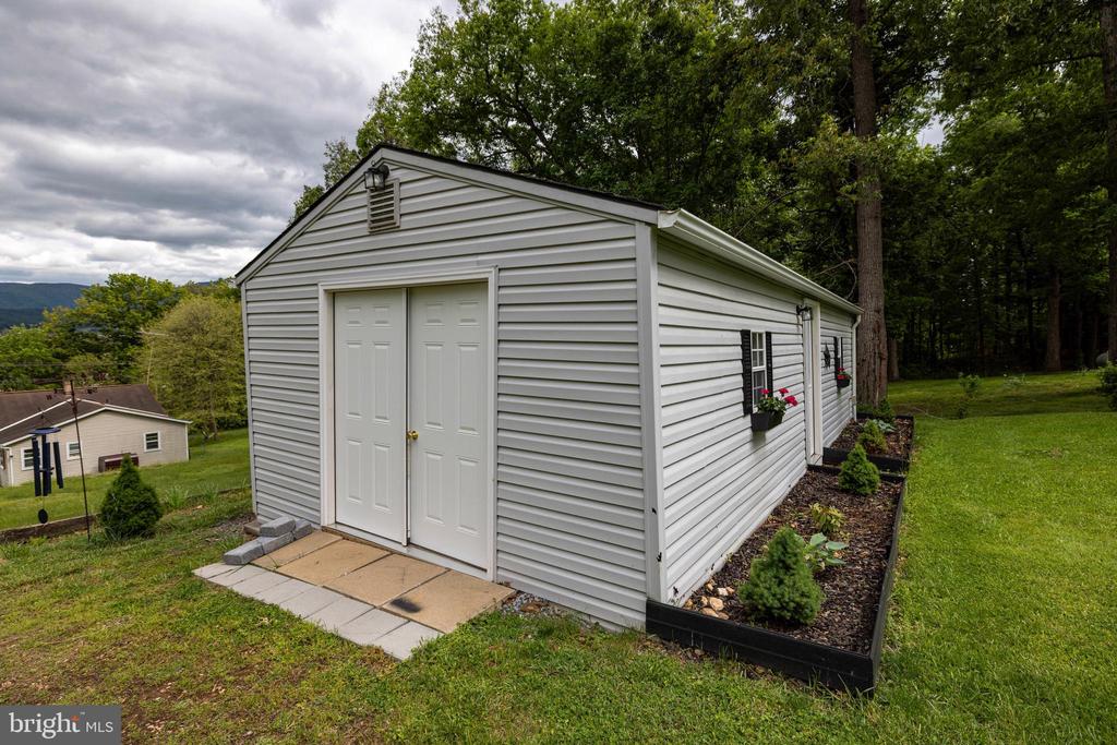 157 HERITAGE DR, LURAY, Virginia 22835, 3 Bedrooms Bedrooms, ,2 BathroomsBathrooms,Residential,157 HERITAGE DR,VAPA2006476 MLS # VAPA2006476 157 HERITAGE DR, LURAY, Virginia 22835, 3 Bedrooms Bedrooms, ,2 BathroomsBathrooms,Residential,157 HERITAGE DR,VAPA2006476 MLS # VAPA2006476
