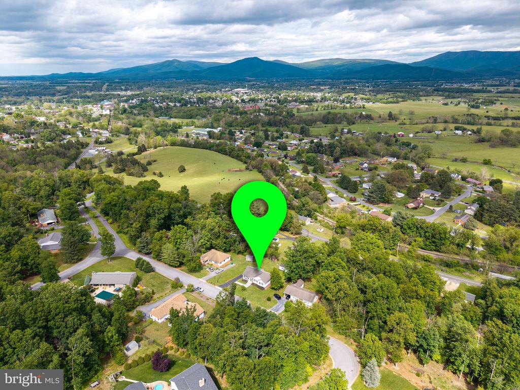 157 HERITAGE DR, LURAY, Virginia 22835, 3 Bedrooms Bedrooms, ,2 BathroomsBathrooms,Residential,157 HERITAGE DR,VAPA2006476 MLS # VAPA2006476 157 HERITAGE DR, LURAY, Virginia 22835, 3 Bedrooms Bedrooms, ,2 BathroomsBathrooms,Residential,157 HERITAGE DR,VAPA2006476 MLS # VAPA2006476