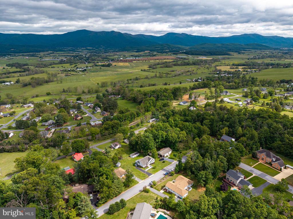 157 HERITAGE DR, LURAY, Virginia 22835, 3 Bedrooms Bedrooms, ,2 BathroomsBathrooms,Residential,157 HERITAGE DR,VAPA2006476 MLS # VAPA2006476 157 HERITAGE DR, LURAY, Virginia 22835, 3 Bedrooms Bedrooms, ,2 BathroomsBathrooms,Residential,157 HERITAGE DR,VAPA2006476 MLS # VAPA2006476