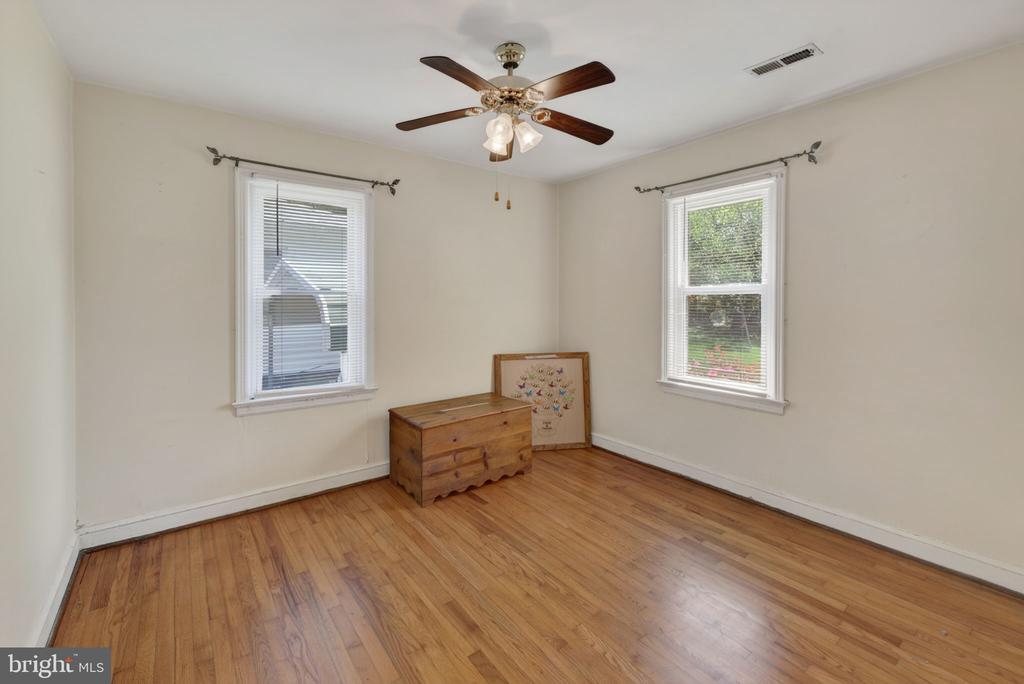 188 SPICERS MILL RD, ORANGE, Virginia 22960, 2 Bedrooms Bedrooms, ,1 BathroomBathrooms,Residential,188 SPICERS MILL RD,VAOR2014216 MLS # VAOR2014216 188 SPICERS MILL RD, ORANGE, Virginia 22960, 2 Bedrooms Bedrooms, ,1 BathroomBathrooms,Residential,188 SPICERS MILL RD,VAOR2014216 MLS # VAOR2014216