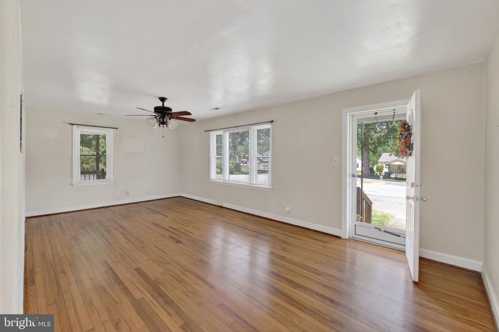 188 SPICERS MILL RD, ORANGE, Virginia 22960, 2 Bedrooms Bedrooms, ,1 BathroomBathrooms,Residential,188 SPICERS MILL RD,VAOR2014216 MLS # VAOR2014216 188 SPICERS MILL RD, ORANGE, Virginia 22960, 2 Bedrooms Bedrooms, ,1 BathroomBathrooms,Residential,188 SPICERS MILL RD,VAOR2014216 MLS # VAOR2014216