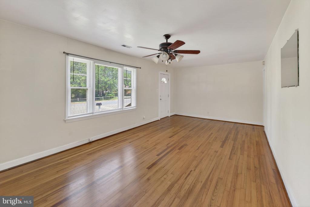 188 SPICERS MILL RD, ORANGE, Virginia 22960, 2 Bedrooms Bedrooms, ,1 BathroomBathrooms,Residential,188 SPICERS MILL RD,VAOR2014216 MLS # VAOR2014216 188 SPICERS MILL RD, ORANGE, Virginia 22960, 2 Bedrooms Bedrooms, ,1 BathroomBathrooms,Residential,188 SPICERS MILL RD,VAOR2014216 MLS # VAOR2014216