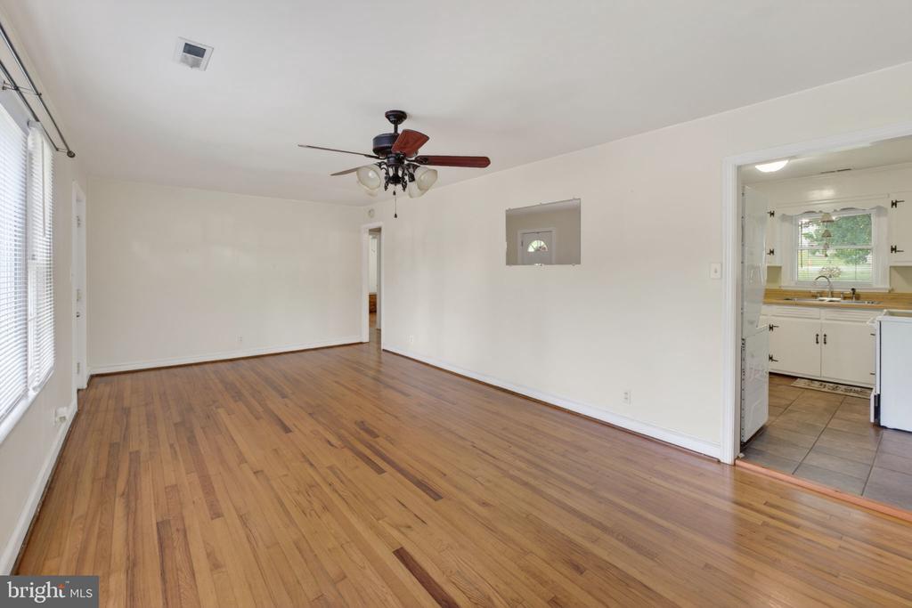 188 SPICERS MILL RD, ORANGE, Virginia 22960, 2 Bedrooms Bedrooms, ,1 BathroomBathrooms,Residential,188 SPICERS MILL RD,VAOR2014216 MLS # VAOR2014216 188 SPICERS MILL RD, ORANGE, Virginia 22960, 2 Bedrooms Bedrooms, ,1 BathroomBathrooms,Residential,188 SPICERS MILL RD,VAOR2014216 MLS # VAOR2014216