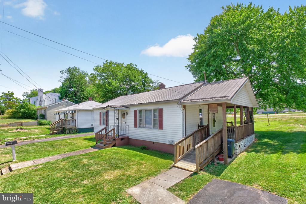 188 SPICERS MILL RD, ORANGE, Virginia 22960, 2 Bedrooms Bedrooms, ,1 BathroomBathrooms,Residential,188 SPICERS MILL RD,VAOR2014216 MLS # VAOR2014216 188 SPICERS MILL RD, ORANGE, Virginia 22960, 2 Bedrooms Bedrooms, ,1 BathroomBathrooms,Residential,188 SPICERS MILL RD,VAOR2014216 MLS # VAOR2014216