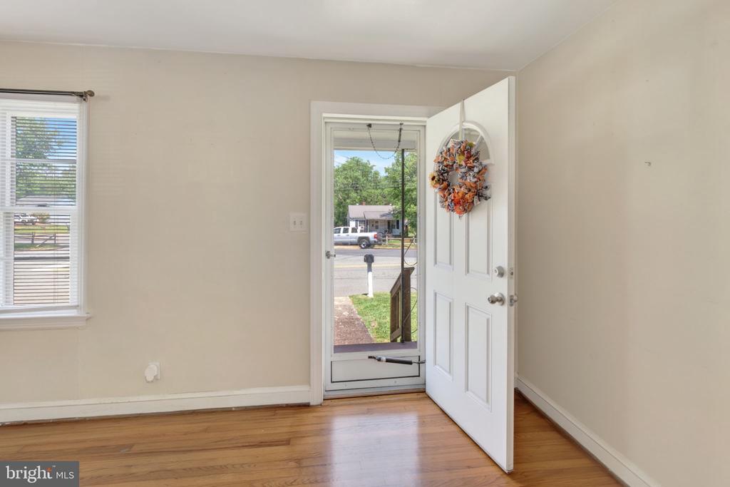 188 SPICERS MILL RD, ORANGE, Virginia 22960, 2 Bedrooms Bedrooms, ,1 BathroomBathrooms,Residential,188 SPICERS MILL RD,VAOR2014216 MLS # VAOR2014216 188 SPICERS MILL RD, ORANGE, Virginia 22960, 2 Bedrooms Bedrooms, ,1 BathroomBathrooms,Residential,188 SPICERS MILL RD,VAOR2014216 MLS # VAOR2014216