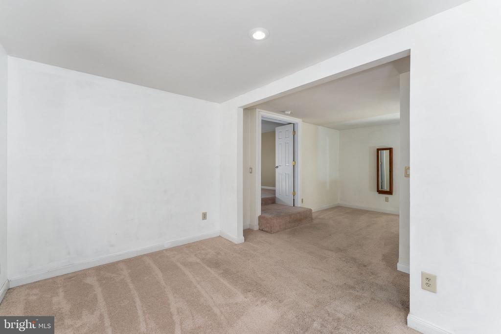 101 PATTERSON AVE, FREDERICKSBURG, Virginia 22407, 3 Bedrooms Bedrooms, ,2 BathroomsBathrooms,Residential,MILL GARDEN,101 PATTERSON AVE,VASP2042194 MLS # VASP2042194