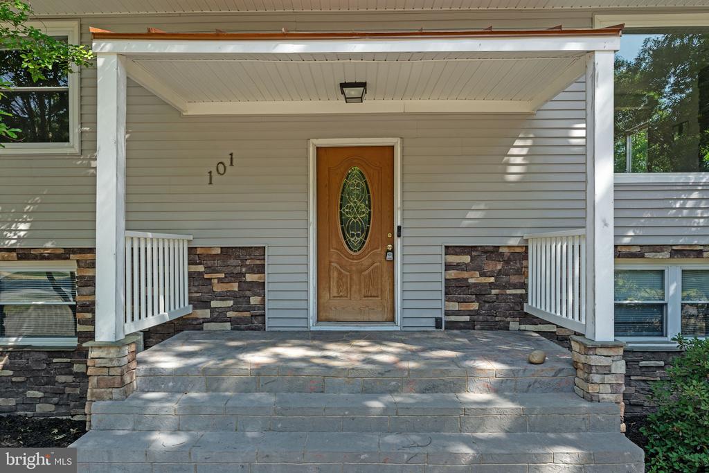 101 PATTERSON AVE, FREDERICKSBURG, Virginia 22407, 3 Bedrooms Bedrooms, ,2 BathroomsBathrooms,Residential,MILL GARDEN,101 PATTERSON AVE,VASP2042194 MLS # VASP2042194