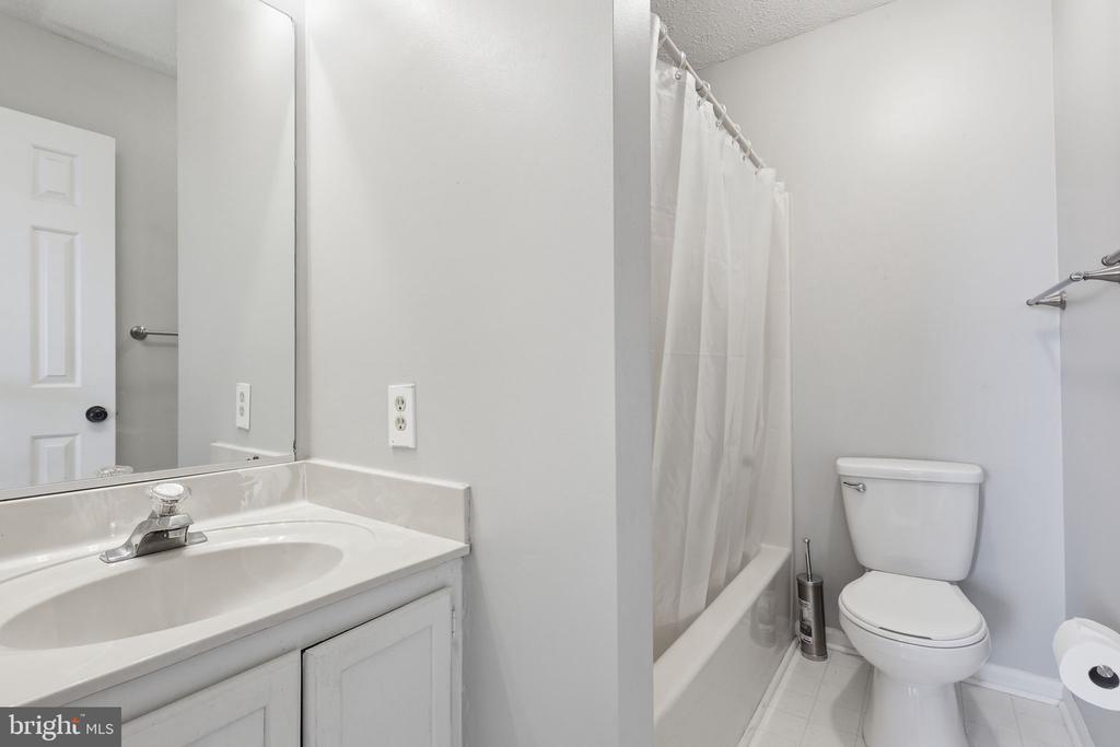 620 BRIDLEWOOD DR, CULPEPER, Virginia 22701, 2 Bedrooms Bedrooms, ,2 BathroomsBathrooms,Residential,620 BRIDLEWOOD DR,VACU2013626 MLS # VACU2013626 620 BRIDLEWOOD DR, CULPEPER, Virginia 22701, 2 Bedrooms Bedrooms, ,2 BathroomsBathrooms,Residential,620 BRIDLEWOOD DR,VACU2013626 MLS # VACU2013626