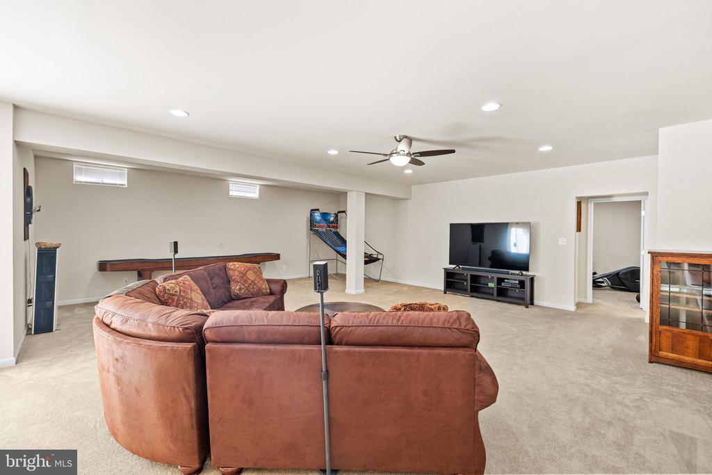 7153 COMRIE CT, WARRENTON, Virginia 20187, 5 Bedrooms Bedrooms, ,4 BathroomsBathrooms,Residential,7153 COMRIE CT,VAFQ2022164 MLS # VAFQ2022164 7153 COMRIE CT, WARRENTON, Virginia 20187, 5 Bedrooms Bedrooms, ,4 BathroomsBathrooms,Residential,7153 COMRIE CT,VAFQ2022164 MLS # VAFQ2022164
