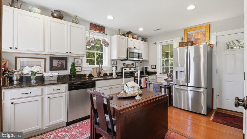 4209 PICKETT ST, THE PLAINS, Virginia 20198, 2 Bedrooms Bedrooms, ,1 BathroomBathrooms,Residential,4209 PICKETT ST,VAFQ2022120 MLS # VAFQ2022120 4209 PICKETT ST, THE PLAINS, Virginia 20198, 2 Bedrooms Bedrooms, ,1 BathroomBathrooms,Residential,4209 PICKETT ST,VAFQ2022120 MLS # VAFQ2022120