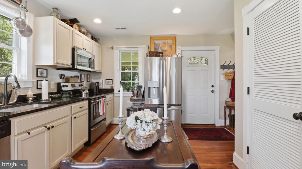 4209 PICKETT ST, THE PLAINS, Virginia 20198, 2 Bedrooms Bedrooms, ,1 BathroomBathrooms,Residential,4209 PICKETT ST,VAFQ2022120 MLS # VAFQ2022120 4209 PICKETT ST, THE PLAINS, Virginia 20198, 2 Bedrooms Bedrooms, ,1 BathroomBathrooms,Residential,4209 PICKETT ST,VAFQ2022120 MLS # VAFQ2022120