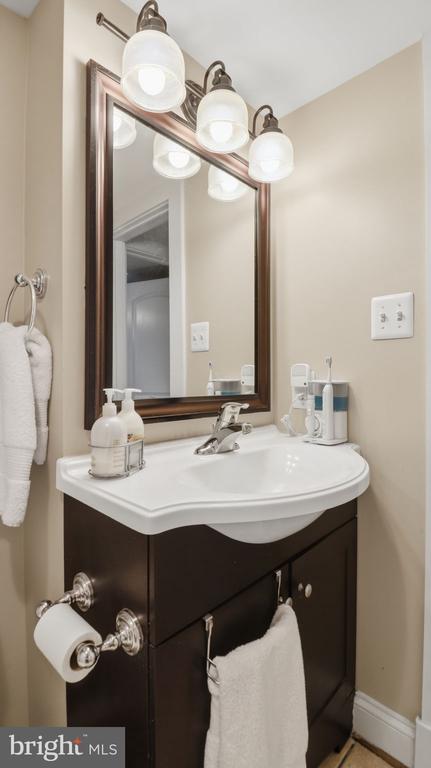 4209 PICKETT ST, THE PLAINS, Virginia 20198, 2 Bedrooms Bedrooms, ,1 BathroomBathrooms,Residential,4209 PICKETT ST,VAFQ2022120 MLS # VAFQ2022120 4209 PICKETT ST, THE PLAINS, Virginia 20198, 2 Bedrooms Bedrooms, ,1 BathroomBathrooms,Residential,4209 PICKETT ST,VAFQ2022120 MLS # VAFQ2022120