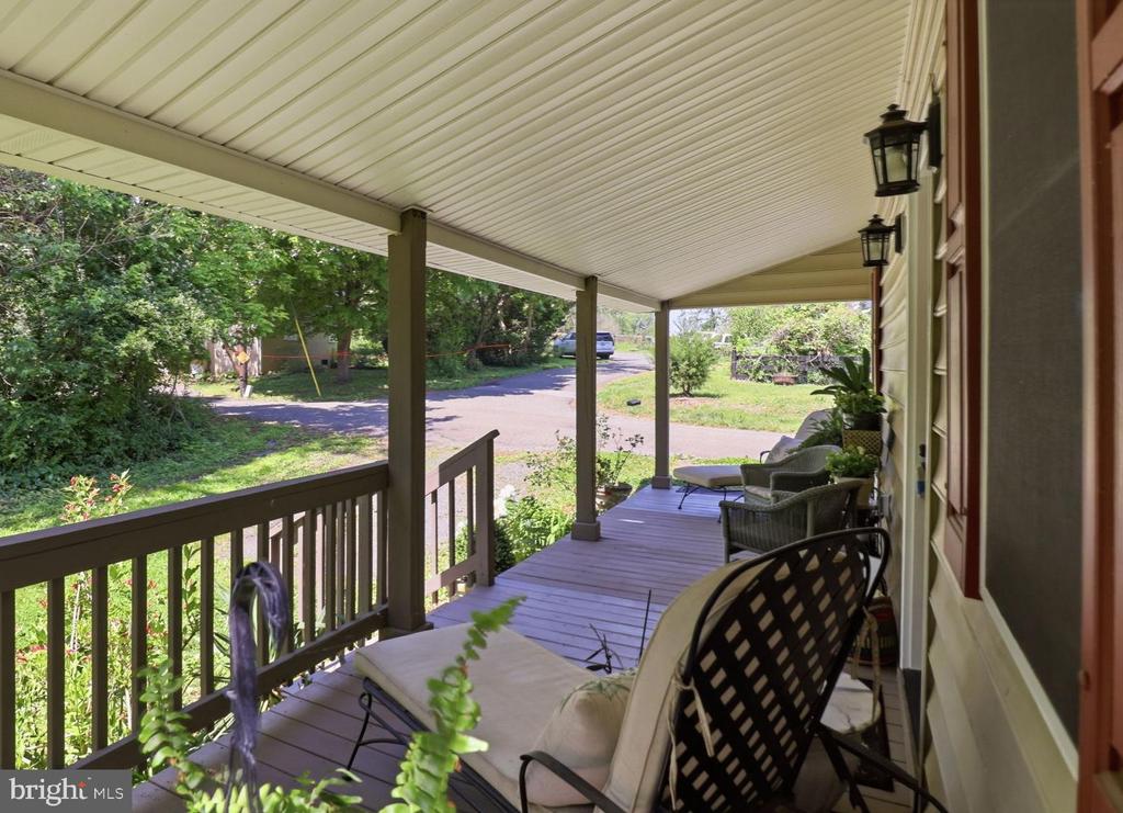 4209 PICKETT ST, THE PLAINS, Virginia 20198, 2 Bedrooms Bedrooms, ,1 BathroomBathrooms,Residential,4209 PICKETT ST,VAFQ2022120 MLS # VAFQ2022120 4209 PICKETT ST, THE PLAINS, Virginia 20198, 2 Bedrooms Bedrooms, ,1 BathroomBathrooms,Residential,4209 PICKETT ST,VAFQ2022120 MLS # VAFQ2022120