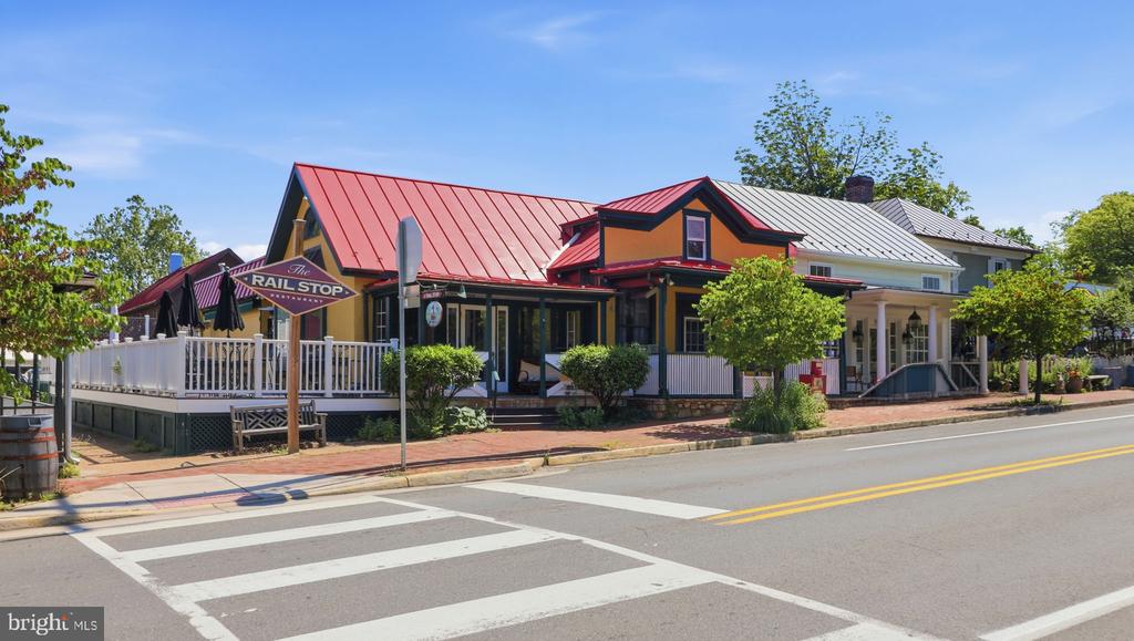4209 PICKETT ST, THE PLAINS, Virginia 20198, 2 Bedrooms Bedrooms, ,1 BathroomBathrooms,Residential,4209 PICKETT ST,VAFQ2022120 MLS # VAFQ2022120 4209 PICKETT ST, THE PLAINS, Virginia 20198, 2 Bedrooms Bedrooms, ,1 BathroomBathrooms,Residential,4209 PICKETT ST,VAFQ2022120 MLS # VAFQ2022120