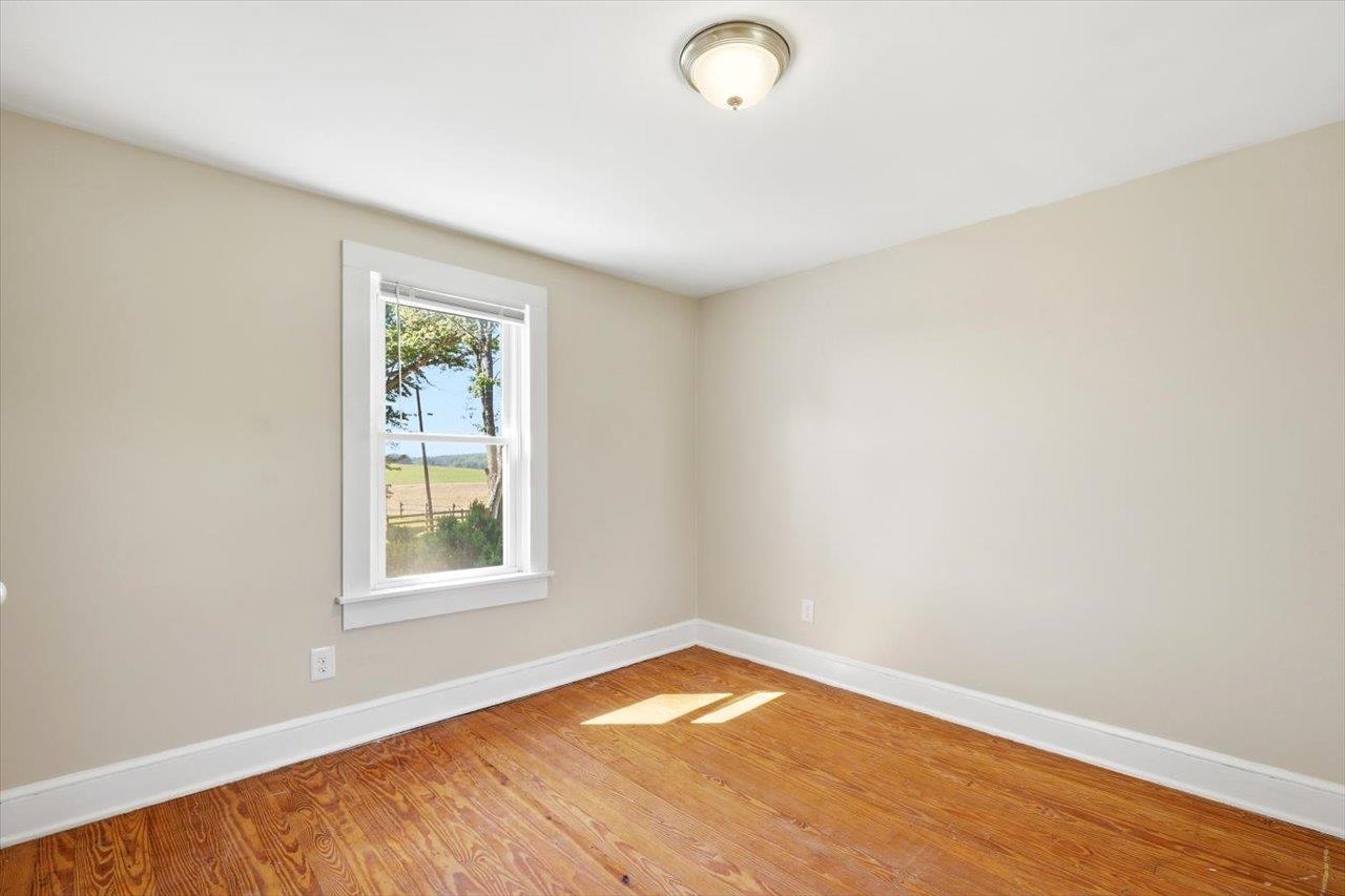 5096 BATTLEFIELD DR, ROCKINGHAM, Virginia 22801, 3 Bedrooms Bedrooms, ,1 BathroomBathrooms,Residential,Battlefield Property,5096 BATTLEFIELD DR,677427 MLS # 677427 5096 BATTLEFIELD DR, ROCKINGHAM, Virginia 22801, 3 Bedrooms Bedrooms, ,1 BathroomBathrooms,Residential,Battlefield Property,5096 BATTLEFIELD DR,677427 MLS # 677427