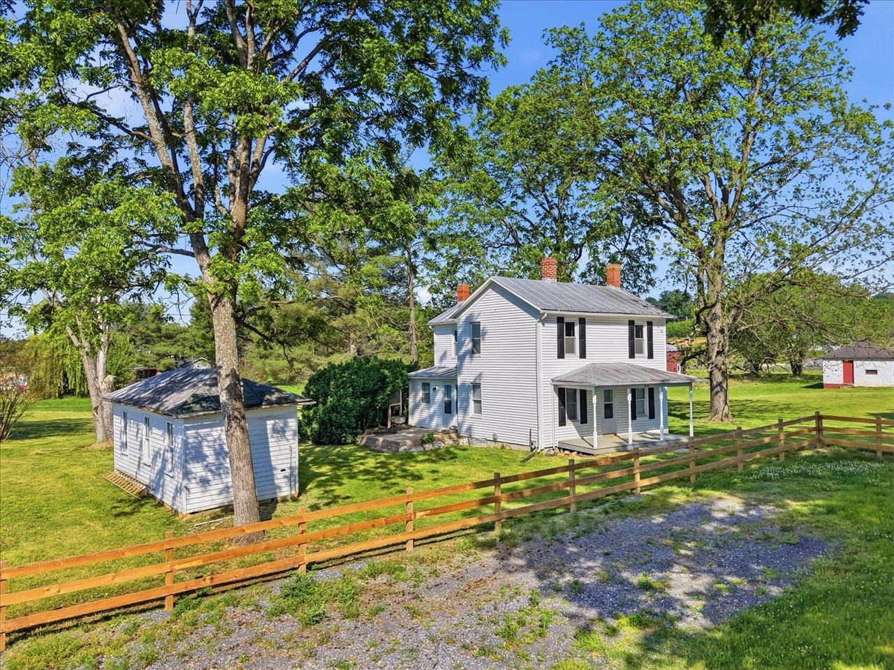 5096 BATTLEFIELD DR, ROCKINGHAM, Virginia 22801, 3 Bedrooms Bedrooms, ,1 BathroomBathrooms,Residential,Battlefield Property,5096 BATTLEFIELD DR,677427 MLS # 677427 5096 BATTLEFIELD DR, ROCKINGHAM, Virginia 22801, 3 Bedrooms Bedrooms, ,1 BathroomBathrooms,Residential,Battlefield Property,5096 BATTLEFIELD DR,677427 MLS # 677427