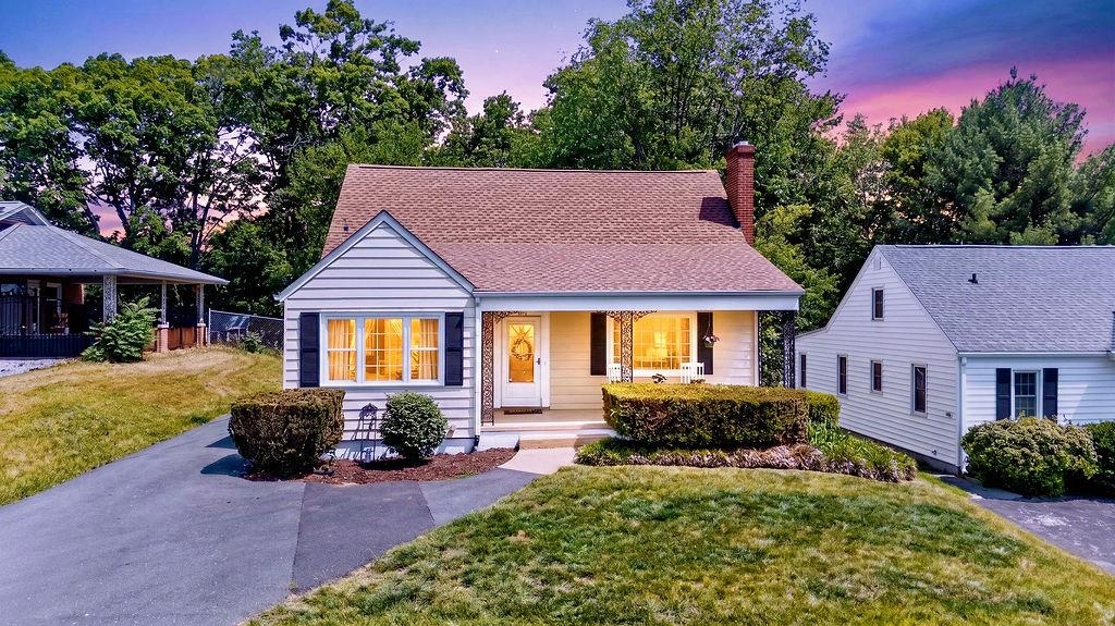 1003 SKYMONT RD, STAUNTON, Virginia 24401, 3 Bedrooms Bedrooms, ,1 BathroomBathrooms,Residential,1003 SKYMONT RD,677440 MLS # 677440