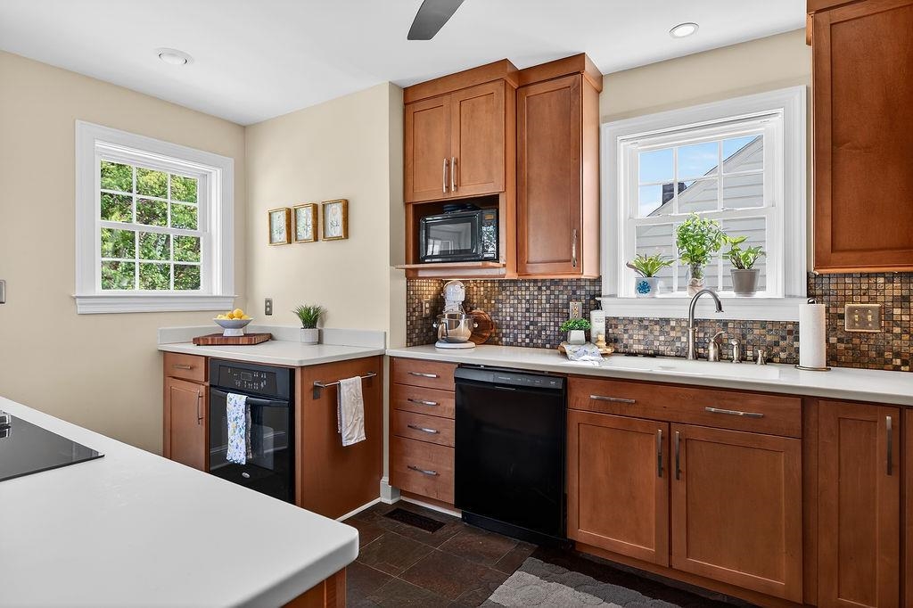 1003 SKYMONT RD, STAUNTON, Virginia 24401, 3 Bedrooms Bedrooms, ,1 BathroomBathrooms,Residential,1003 SKYMONT RD,677440 MLS # 677440