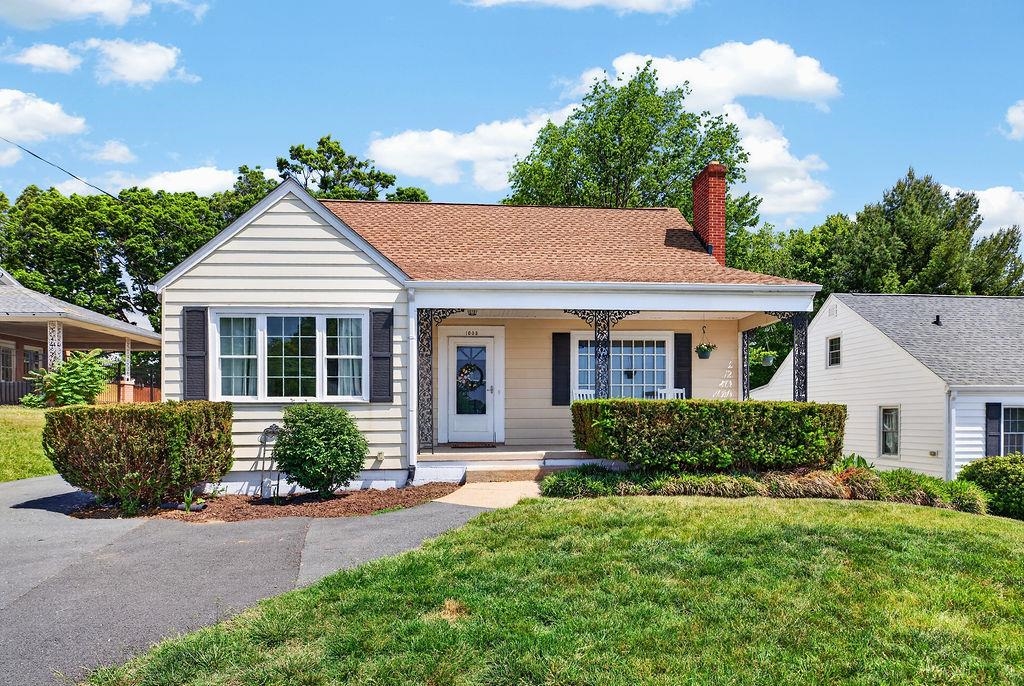 1003 SKYMONT RD, STAUNTON, Virginia 24401, 3 Bedrooms Bedrooms, ,1 BathroomBathrooms,Residential,1003 SKYMONT RD,677440 MLS # 677440